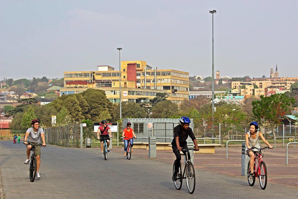 Rosebank Accommodation Johannesburg Exterior photo