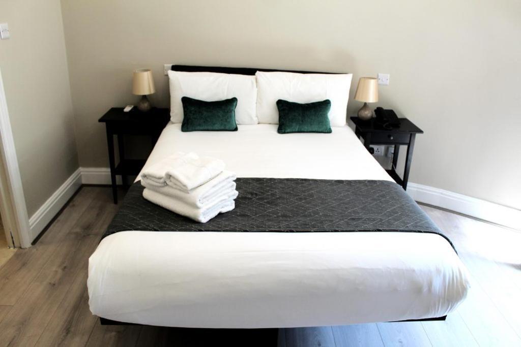 Rosebank Accommodation Johannesburg Exterior photo